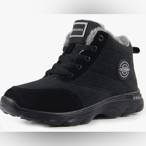 Black winter boots size women’s 9 never worn - Picture 1 of 3